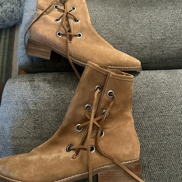 Matisse Camel Lace-Up Ankle Booties - Picture 1 of 7